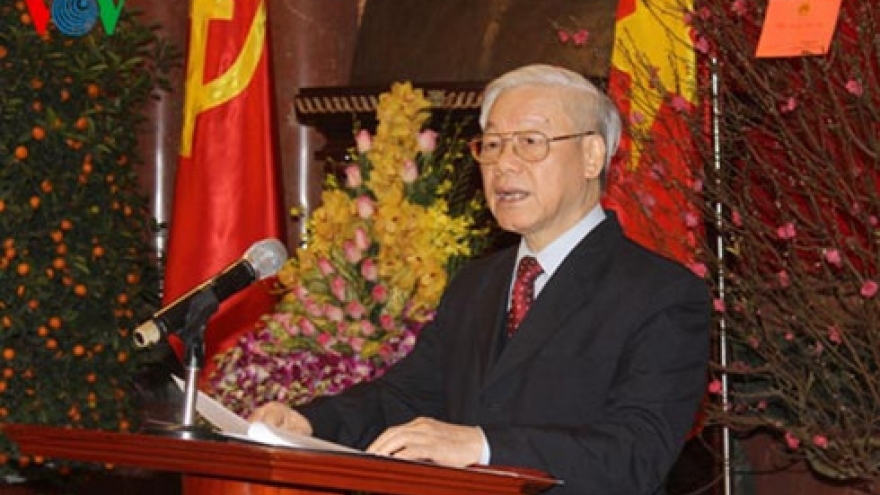 Party chief extends Tet greetings to former Party and State leaders