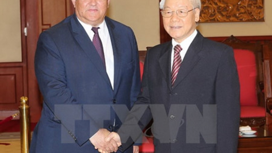 Party chief welcomes Greek delegation