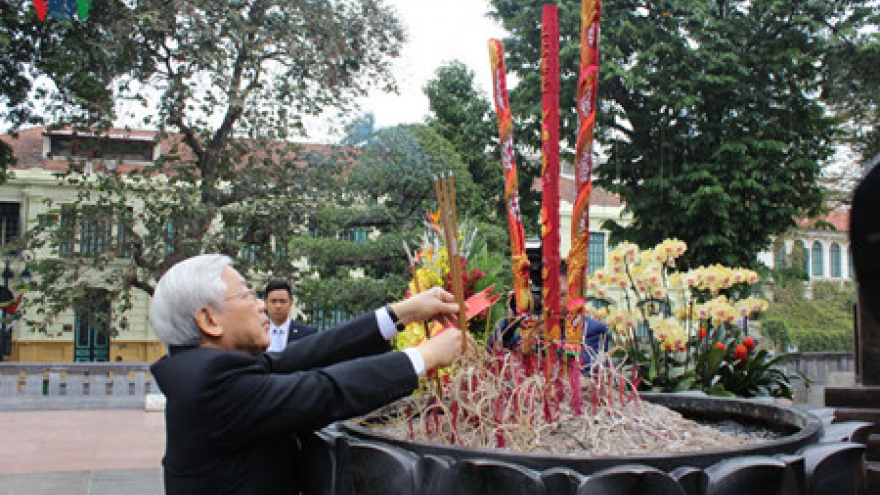 Senior leaders join Tet celebrations