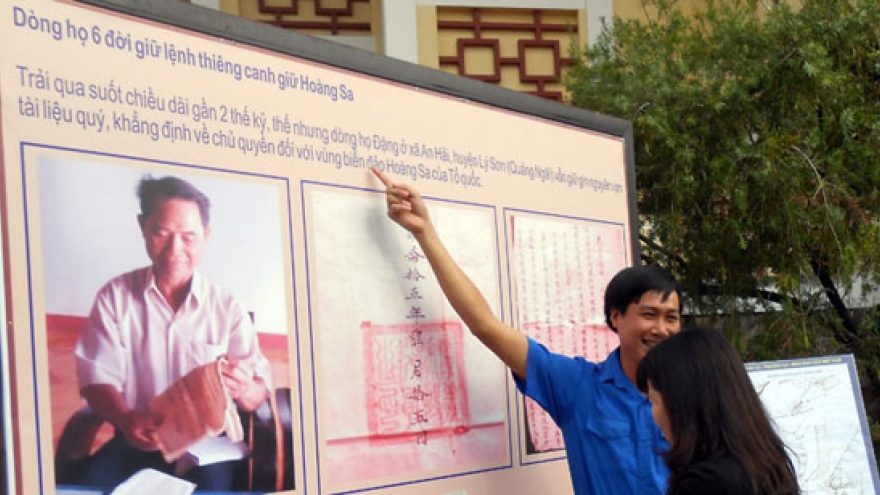 Photo exhibition confirms sovereignty over Hoang Sa, Truong Sa