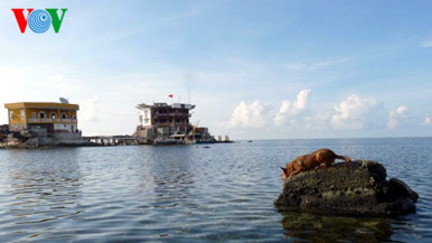 Over 100 scholars attend East Sea seminar in Danang