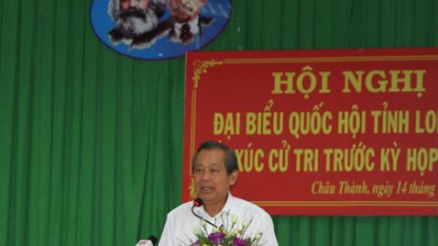 Permanent Deputy PM meets voters in Long An province