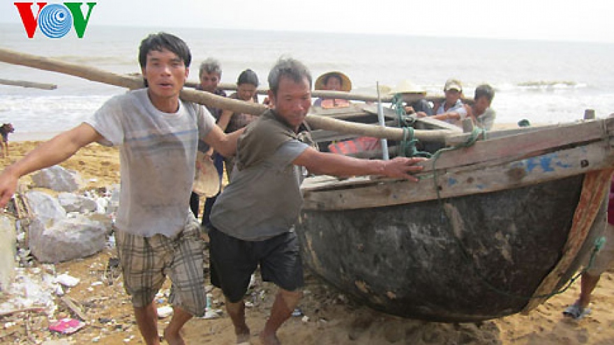 Typhoon Haiyan death toll rises to 13