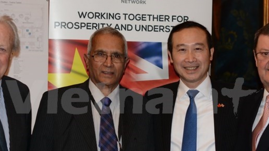 Vietnam, UK boost strategic partnership