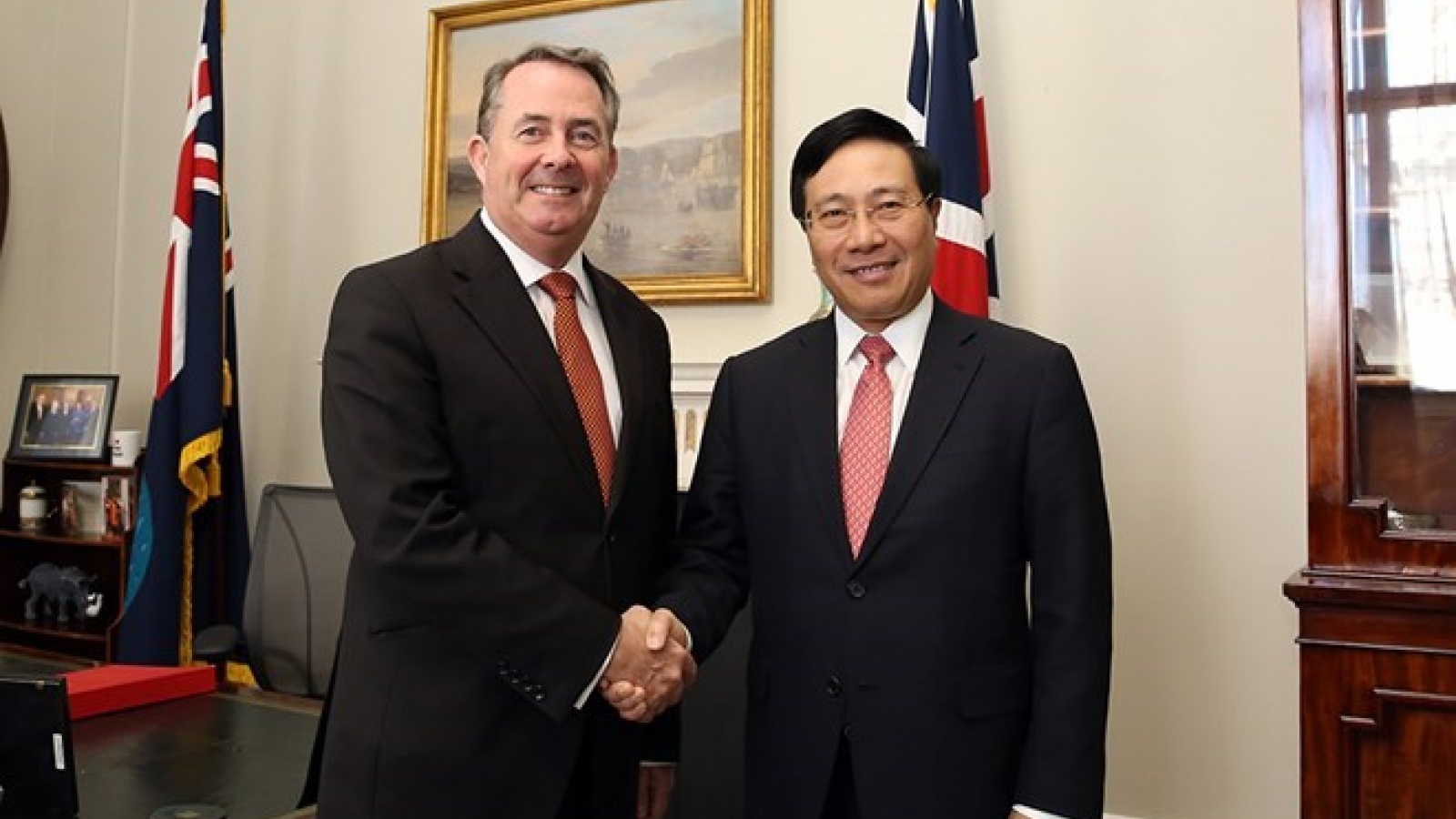 Deputy Prime Minister Pham Binh Minh visits UK