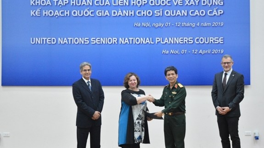 UN training course on national planning wraps up in Hanoi