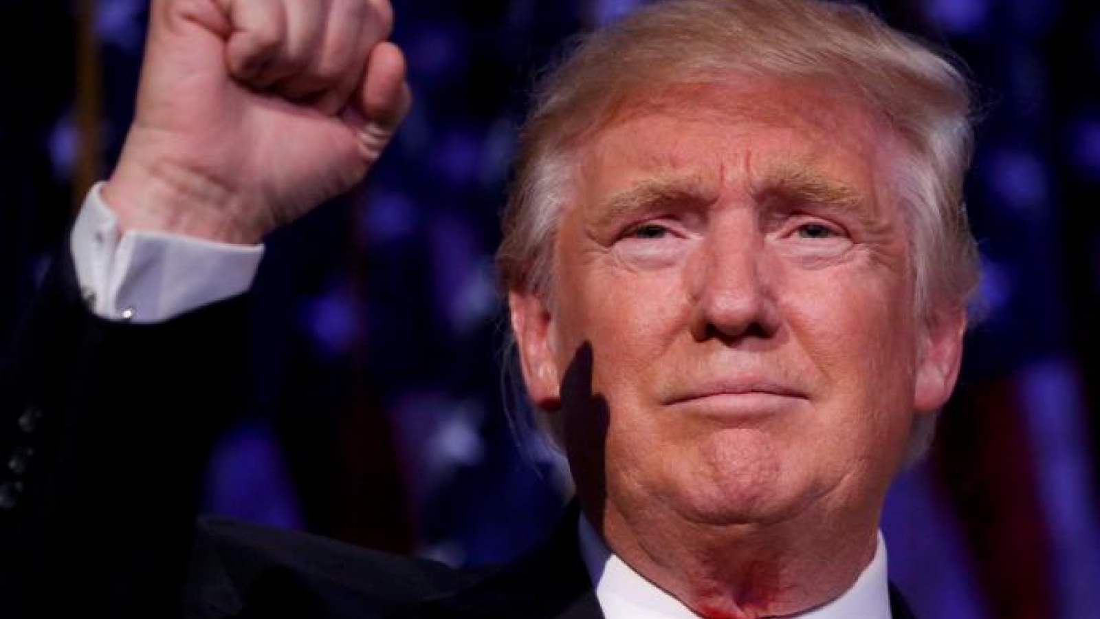 Republicans aim to coax Trump toward House trade tax plan