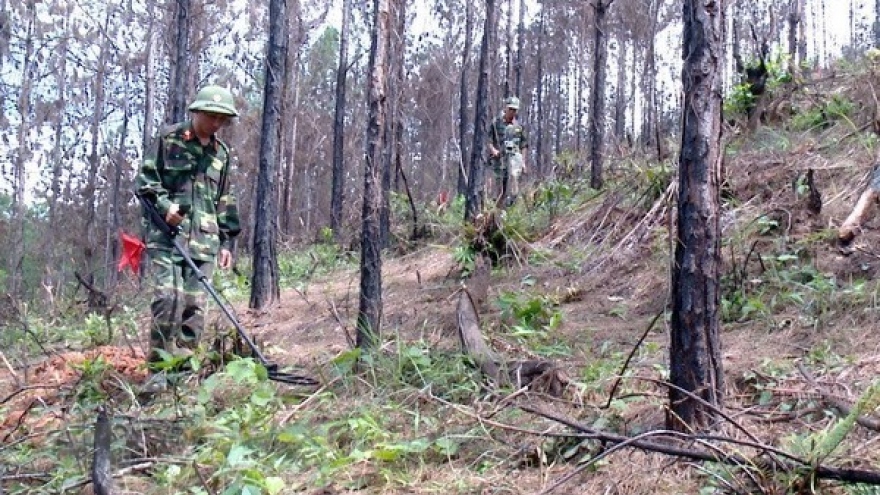 Training course on UXO actions opened for military officials