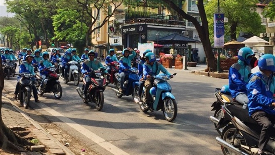 Drivers struggle after Uber calls time in Vietnam