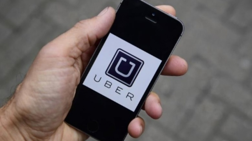 Over 20,000 Vietnamese work as Uber motorbike drivers