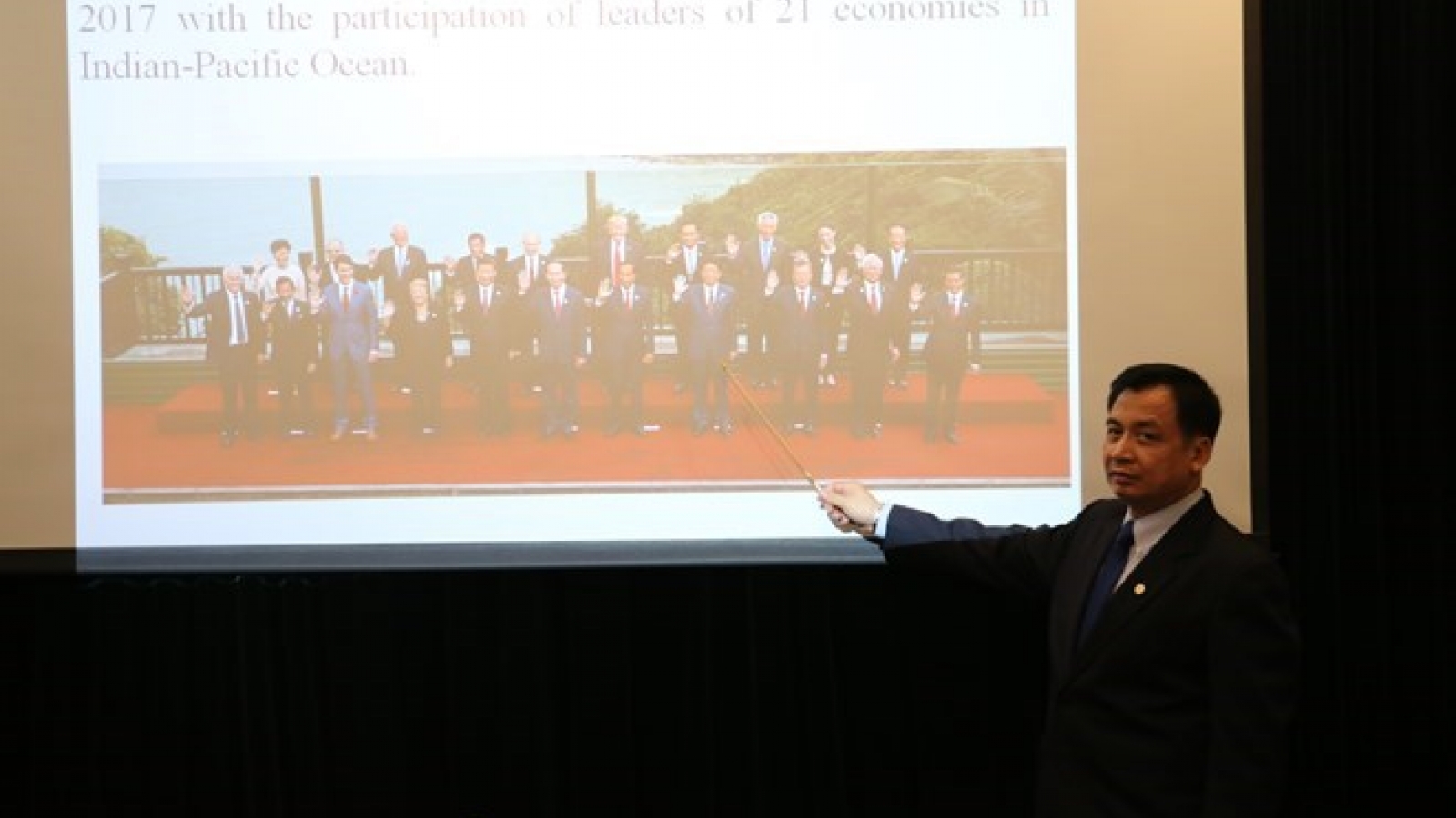 Exchange introduces Vietnam to Ukraine students