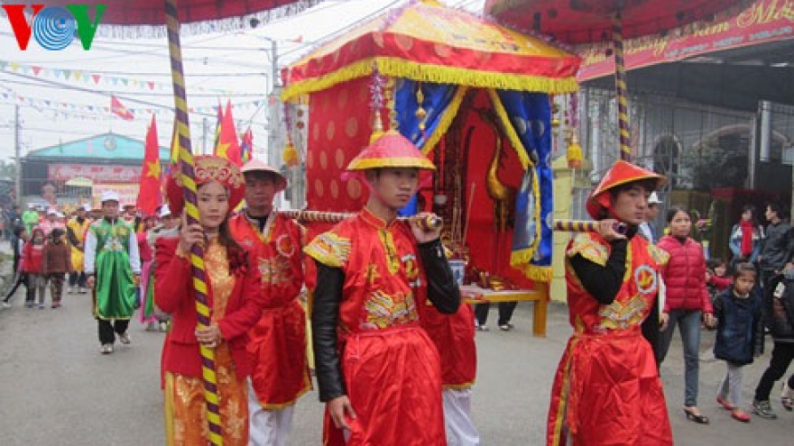 Festival honours royal court mandarin 