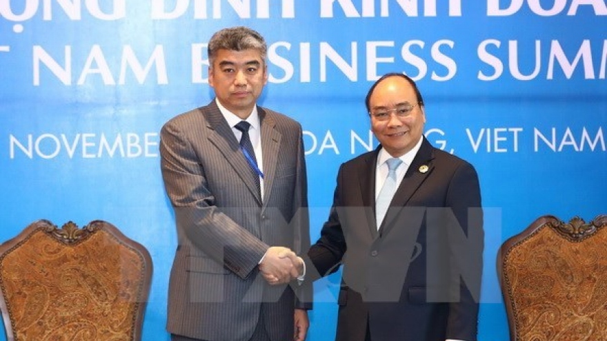 PM meets corporate executives on sidelines of VBS