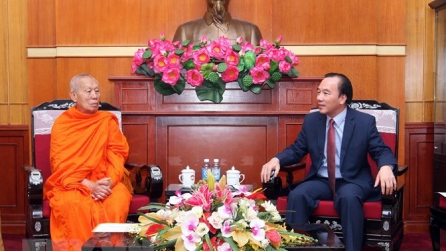 VFF Vice President receives Lao Buddhist official