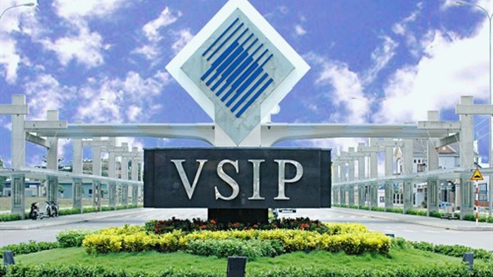 Vietnam-Singapore explore expanding trade, industrial ties