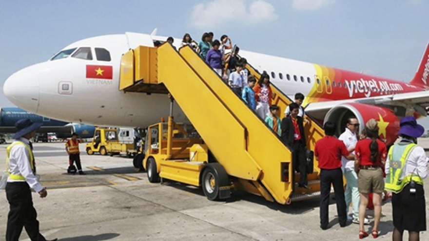 
        VietJet Air opens new domestic routes
                              