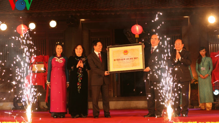 Temple of Literature receives special certificates
