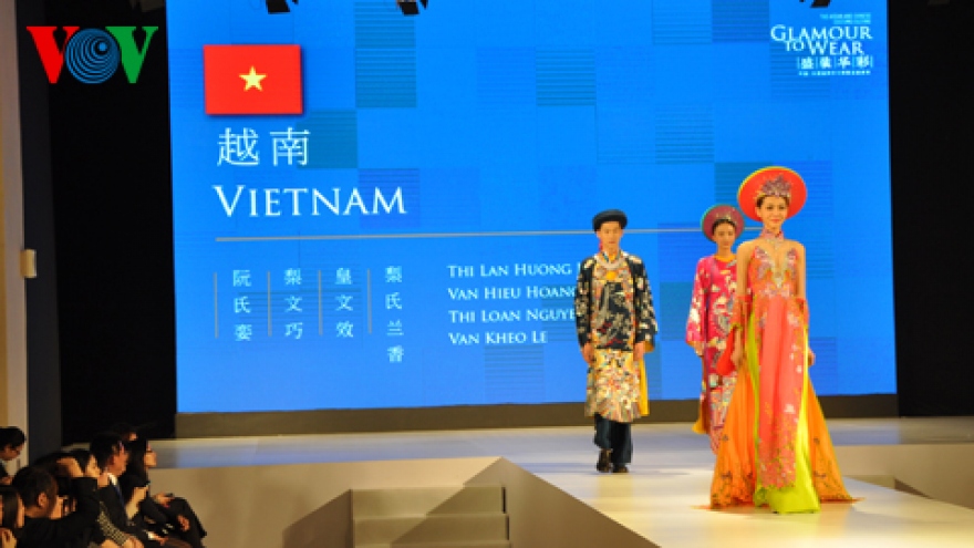 Ao Dai introduced at ASEAN-China exhibition