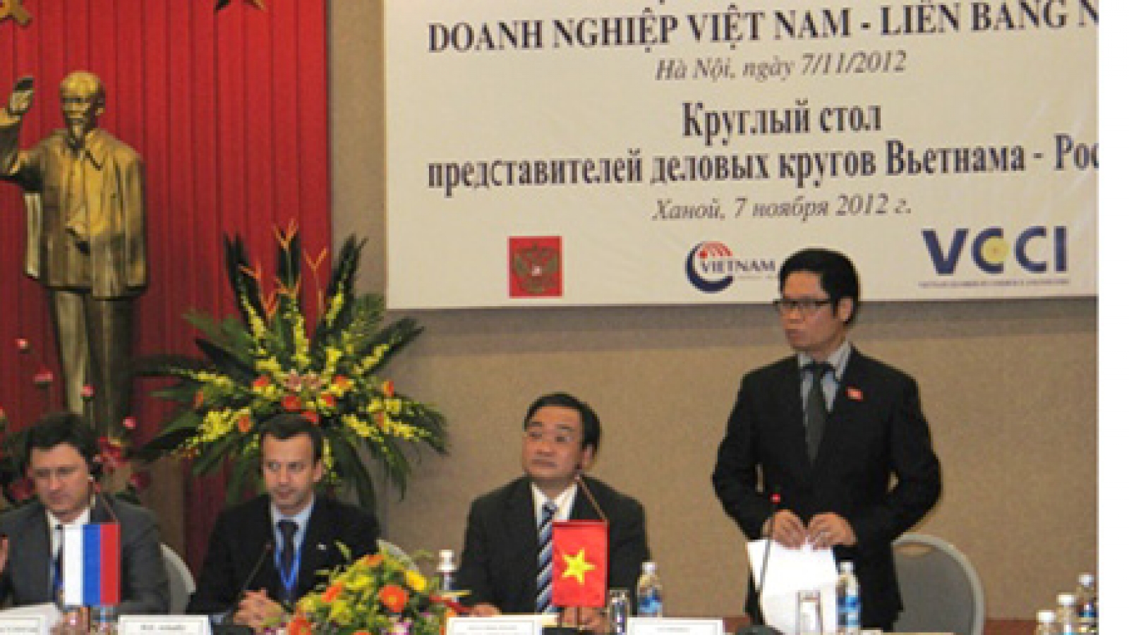 Russia, Vietnam target early FTA signing 