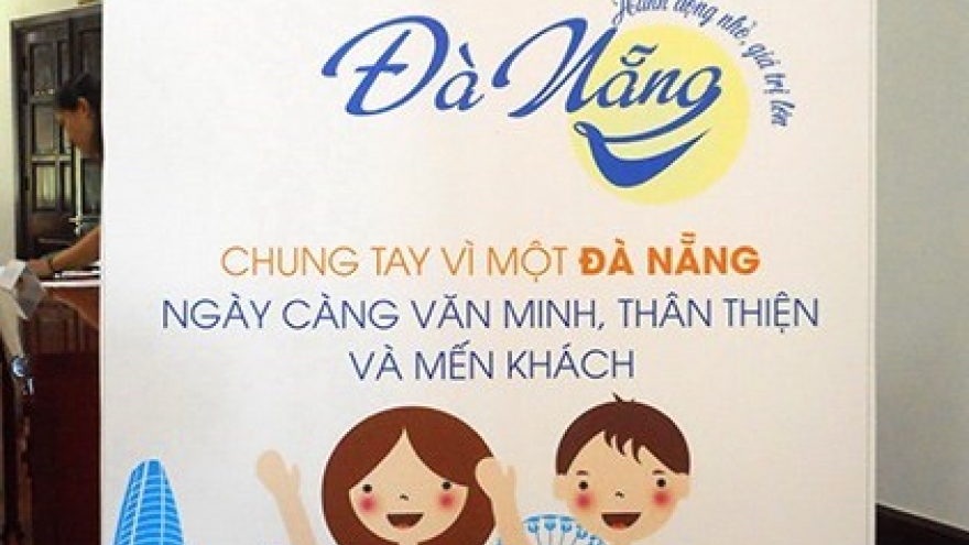 Da Nang authorities call on residents to smile more