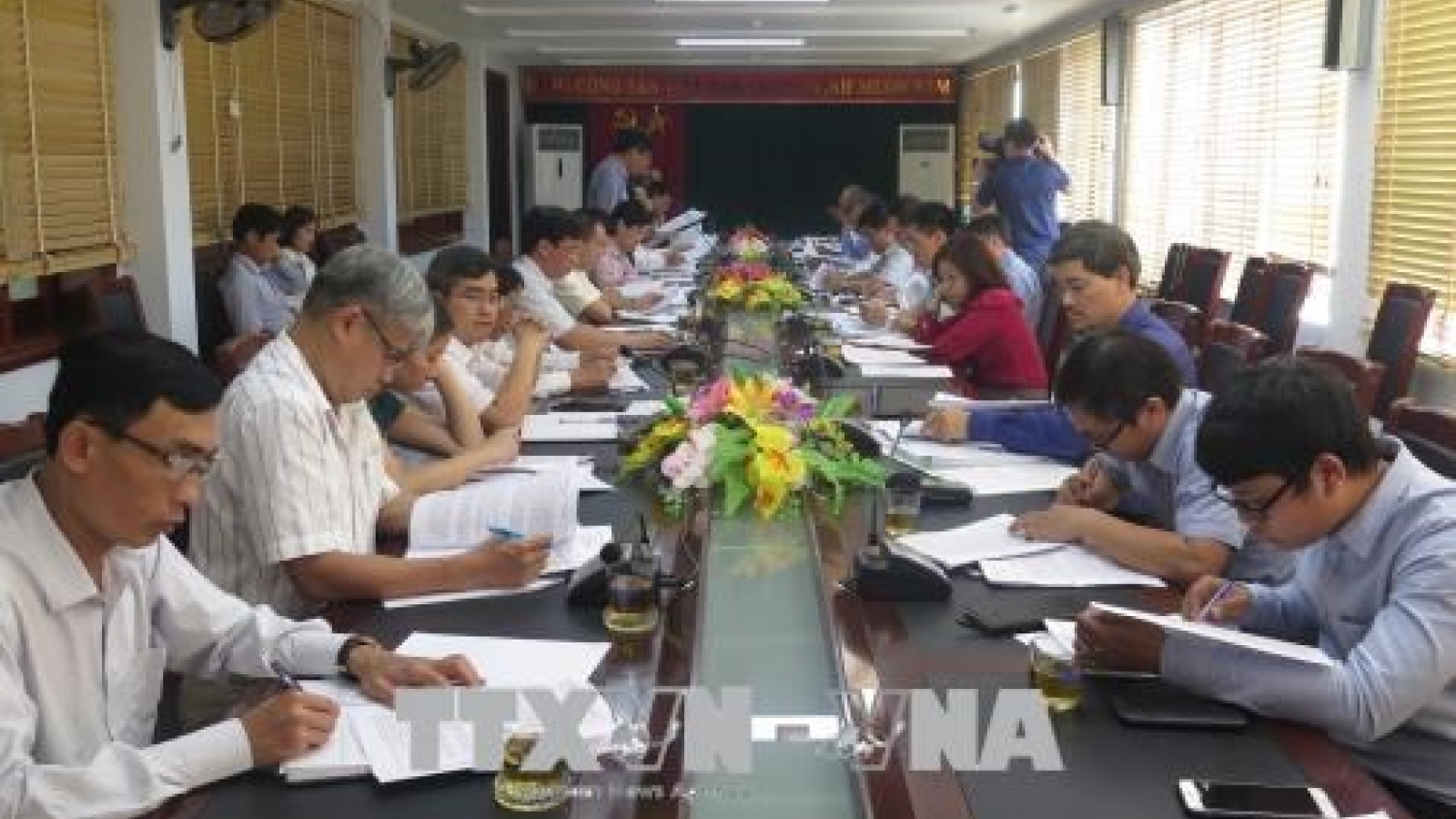 NA officials inspect Vietnam-Laos immigration agreement execution