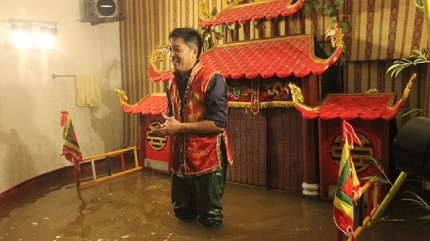 Popular puppeteer opens 2nd mini theatre at home