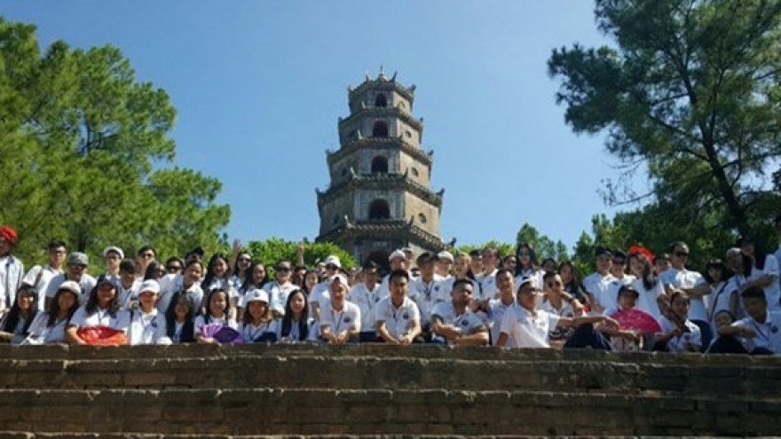 Summer camp: Young expats explore Thua Thien – Hue scenes