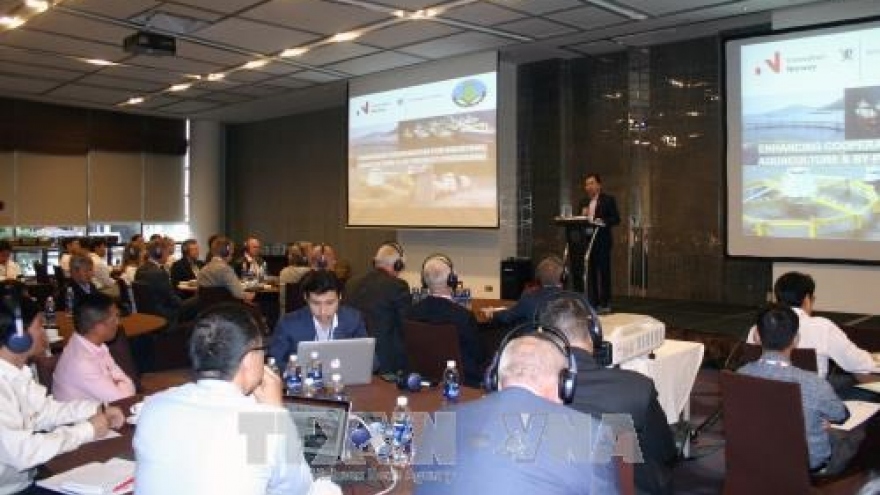 
        Vietnam, Norway share experience in aquaculture cultivation
                              