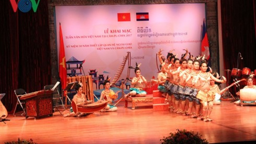 Vietnamese Cultural Week celebrated in Cambodia