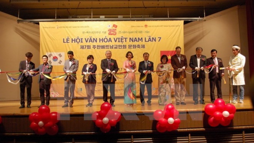 Vietnam cultural festival in RoK bonds two peoples