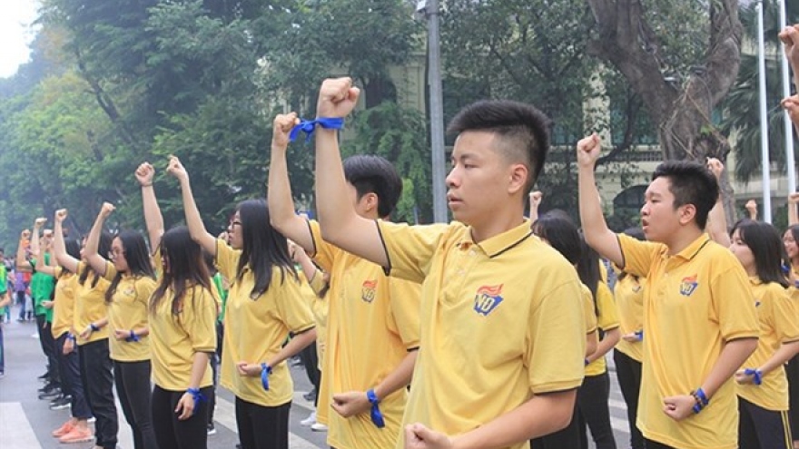 Thousands join dance for kindness in Hanoi