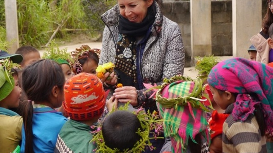 LO-ANH foundation aids ethnic minority children