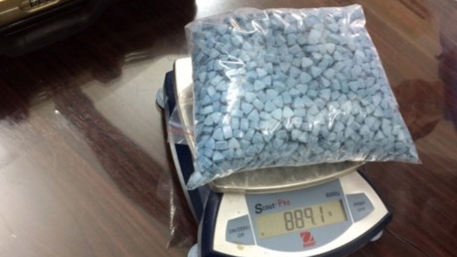 Hanoi smashes trans-border drug smuggling via postal services