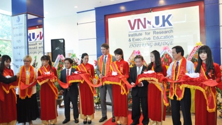 Universities, enterprises connect to boost training quality