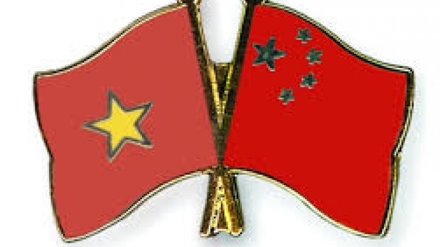 Leaders congratulate on Vietnam-China diplomatic ties