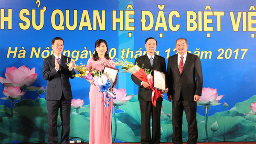 Winners of contest on history of Vietnam – Laos relations honoured