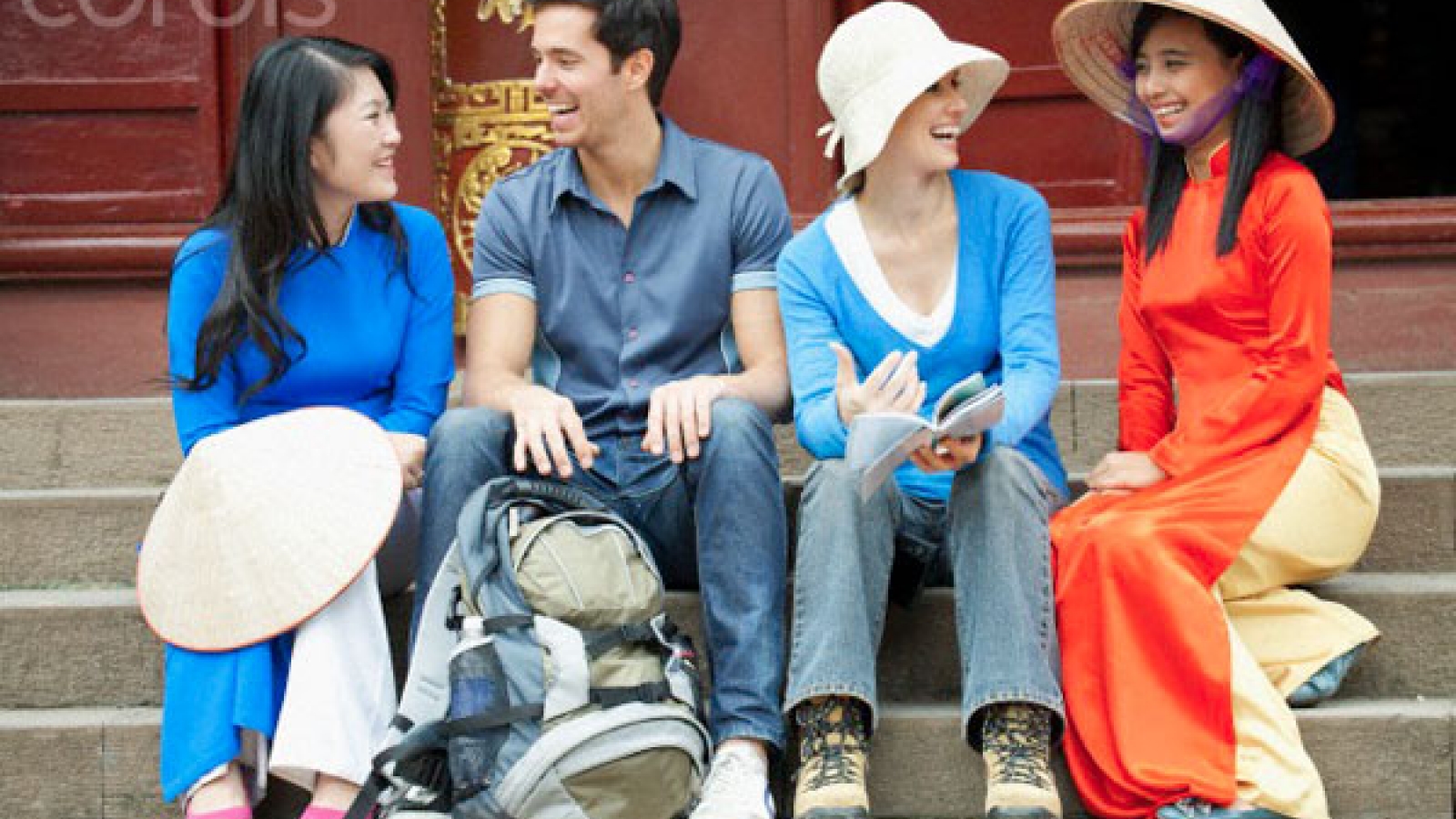 Vietnam welcomes first e-visa recipient