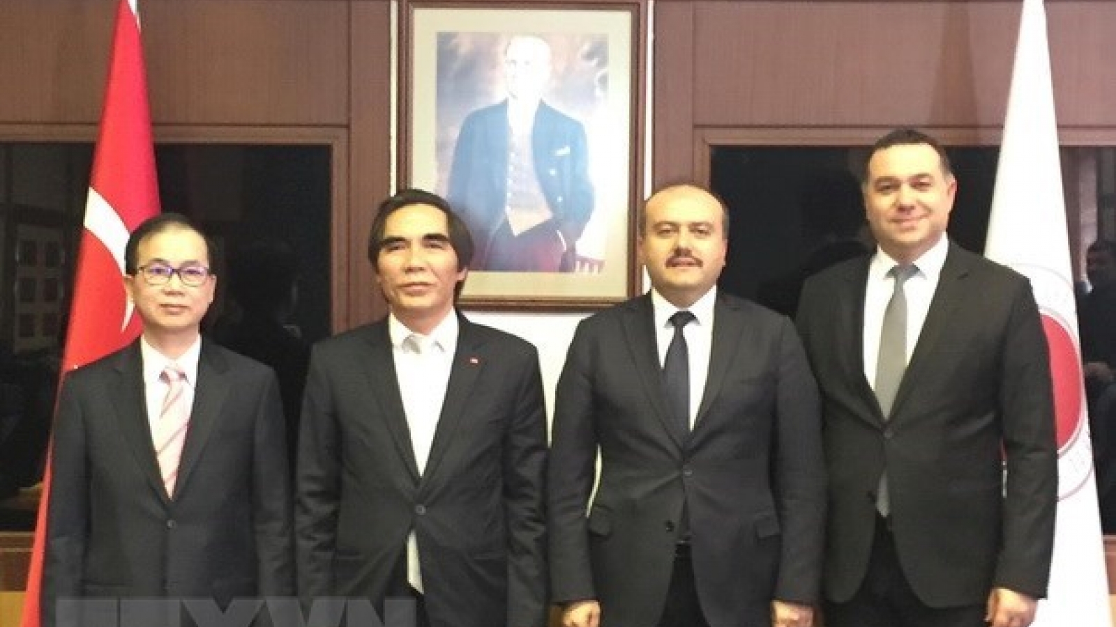 Vietnam, Turkey urged to expand economic cooperation