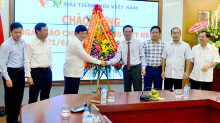 Party official congratulates media agencies