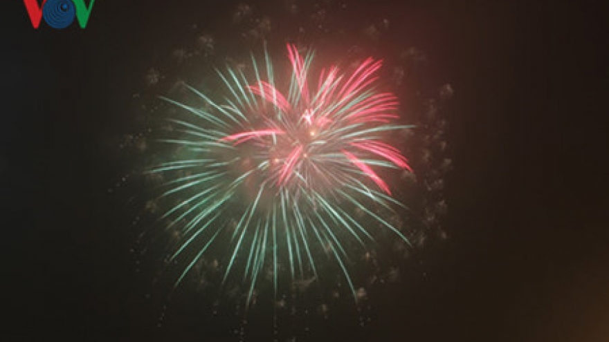 Hanoi hosts spectacular programs during Tet