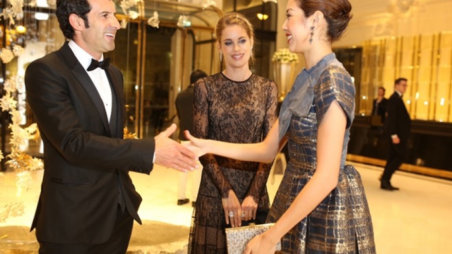 Thuy Van meets Portugal soccer legend Luis Figo