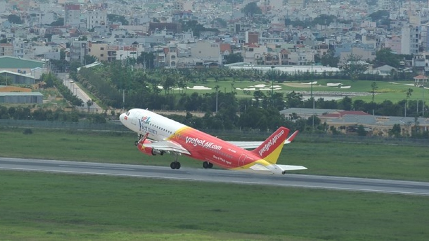 Vietjet offers 200,000 zero-fare tickets for int’l routes