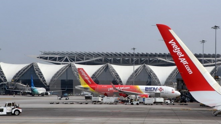 Vietjet, Boeing sign US$11.3-billion contract