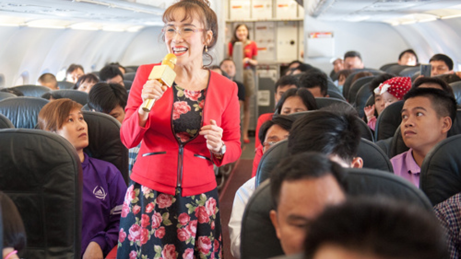 Vietjet CEO flies higher on list of world's most powerful women