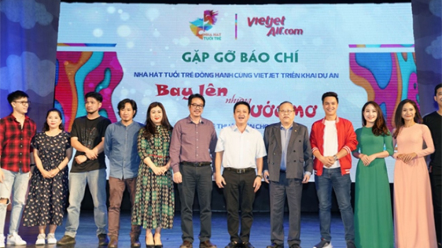 Vietjet, Youth Theatre wing artistic dreams of children
