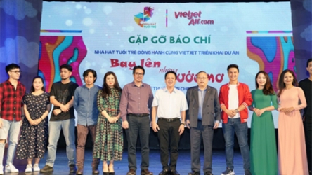 Vietjet, Youth Theatre wing artistic dreams of children