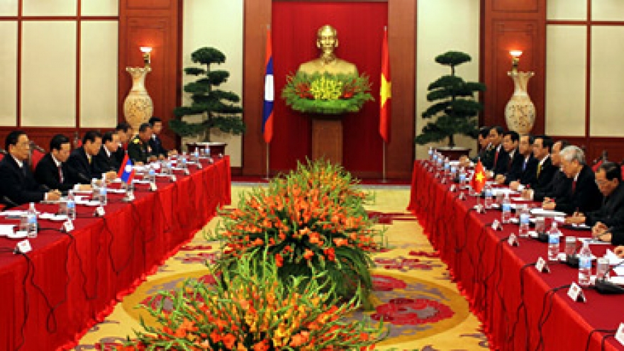 High-level talks promote Vietnam-Laos ties