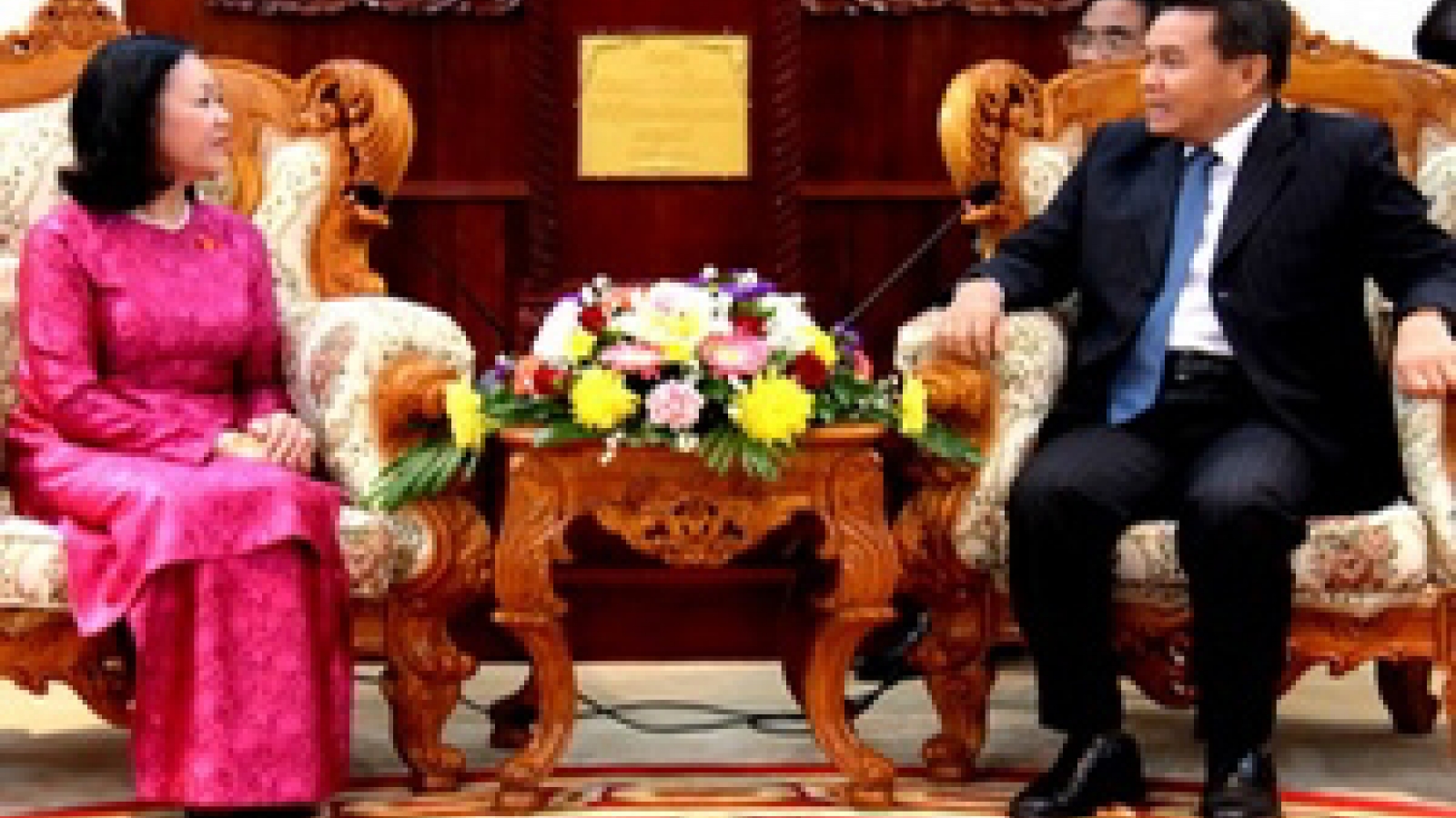 BIDV funds road construction project in Laos