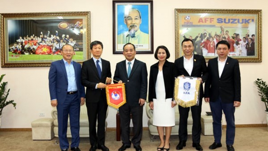 Vietnam-RoK relations bolstered through football activities: VFF