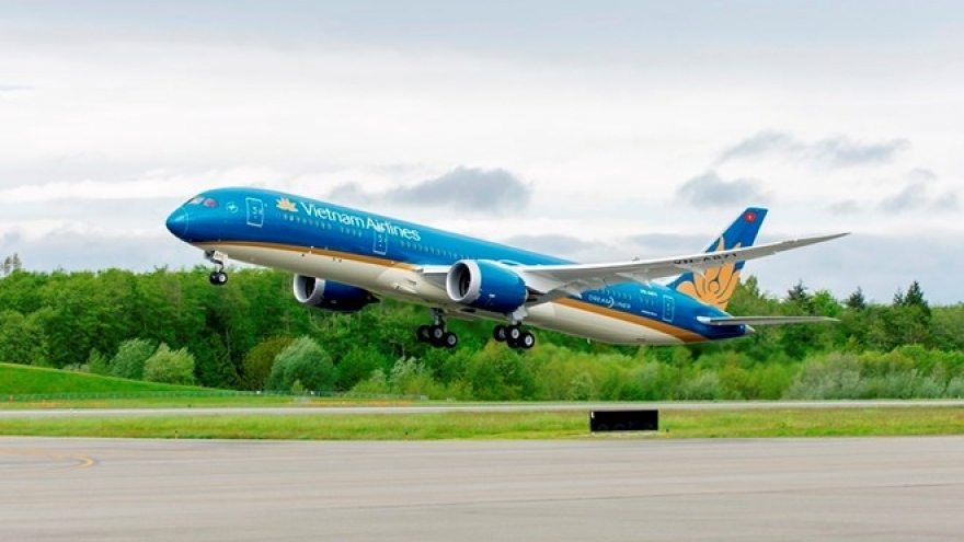 Vietnam Airlines delays flights to China due to storm Pakhar